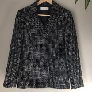 Gently Worn Tahari Blazer